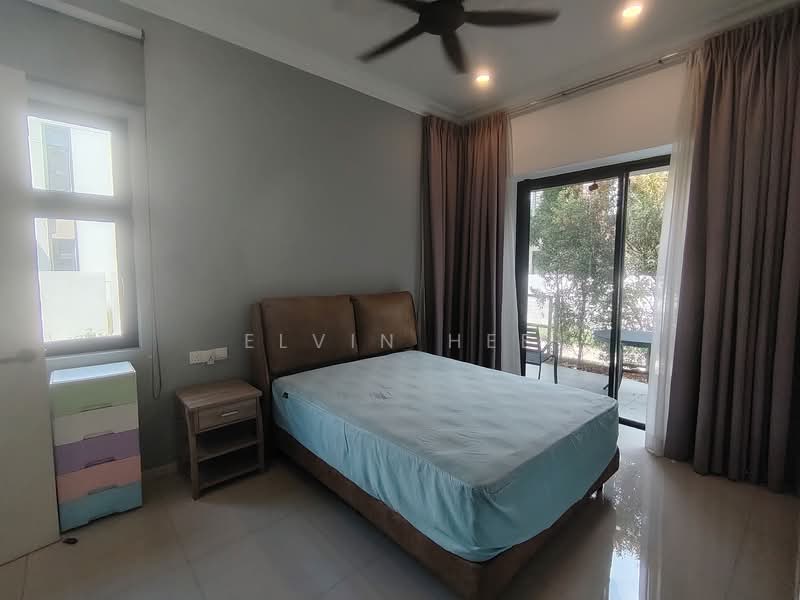 Rumah Banglo untuk Dijual di Telok Panglima Garang (Selangor) - Elvin Hee - Ground Floor Bedroom - PropertyGuru.com.my