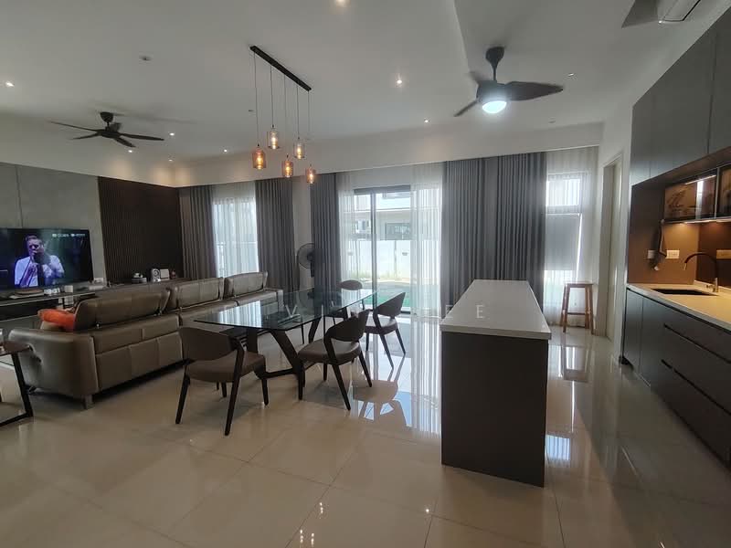 Rumah Banglo untuk Dijual di Telok Panglima Garang (Selangor) - Elvin Hee - Living Room - PropertyGuru.com.my