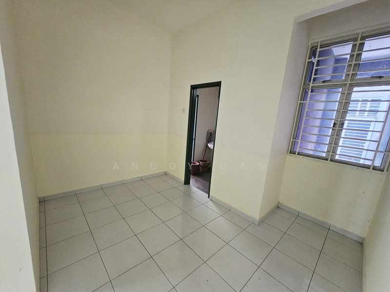 Rumah Teres 2 Tingkat untuk Dijual di Seksyen 33 (Shah Alam) - Anddy Gan - PropertyGuru.com.my