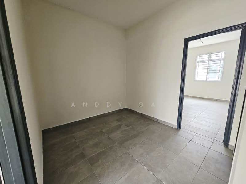 Rumah Teres 2 Tingkat untuk Dijual di Seksyen 33 (Shah Alam) - Anddy Gan - PropertyGuru.com.my