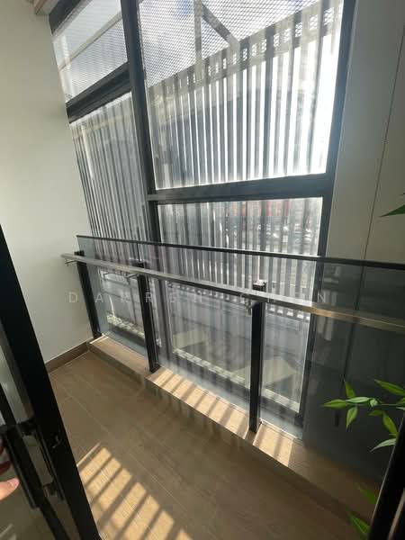 Servis Apartment untuk Dijual di The Address @ Maxim Pelangi - Darren Chen - Balcony - PropertyGuru.com.my