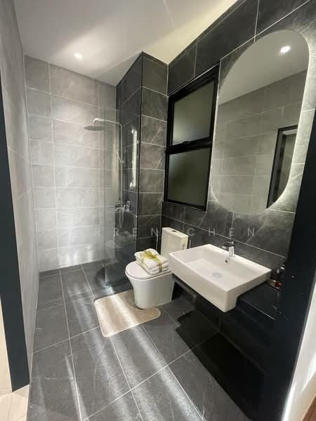 Servis Apartment untuk Dijual di The Address @ Maxim Pelangi - Darren Chen - Bathroom - PropertyGuru.com.my
