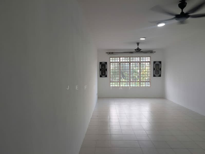 Apartment for Rent at Pangsapuri Bayu Suria (Summerfields Apartments) - Jeff Yap - Living Room - PropertyGuru.com.my
