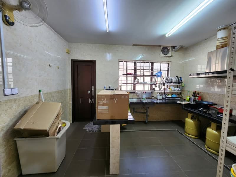 Rumah Teres 2 Tingkat untuk Dijual di Taman Bayu Perdana (Klang) - Jimmy Tan - Kitchen - PropertyGuru.com.my