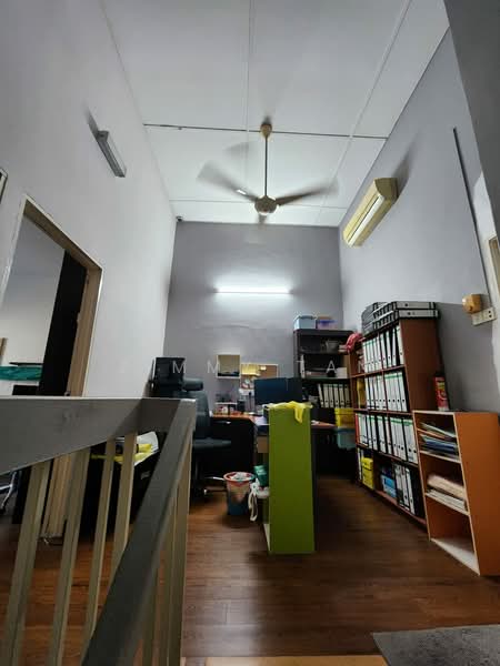 Rumah Teres 2 Tingkat untuk Dijual di Taman Bayu Perdana (Klang) - Jimmy Tan - Study - PropertyGuru.com.my