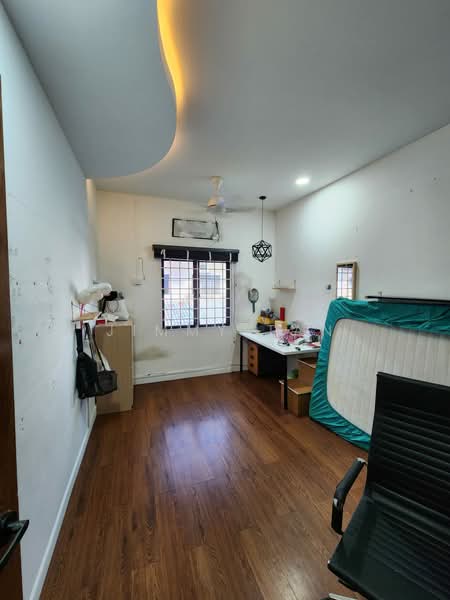 Rumah Teres 2 Tingkat untuk Dijual di Taman Bayu Perdana (Klang) - Jimmy Tan - Study - PropertyGuru.com.my