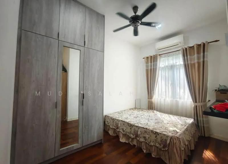 2-storey Terraced House for Rent in Cyberjaya (Selangor) - Mudz Salahuddin - Bedroom - PropertyGuru.com.my