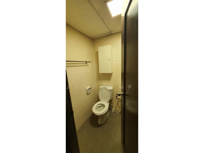 Apartment for Rent at Bayu Puteri - Jeff Yap - Bathroom - PropertyGuru.com.my