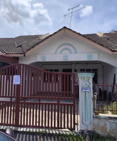 Rumah Teres 1 Tingkat untuk Dijual di Taman Putri Kulai (Kulai) - Leslie Low - Exterior - PropertyGuru.com.my