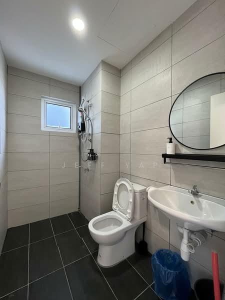 Service Residence for Rent at Residensi Rimbun @ Canopy Hills - Jeff Yap - Bathroom - PropertyGuru.com.my