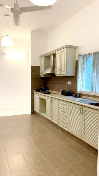Apartment for Rent at Earls Court - Jeffrey Siah - Kitchen - PropertyGuru.com.my