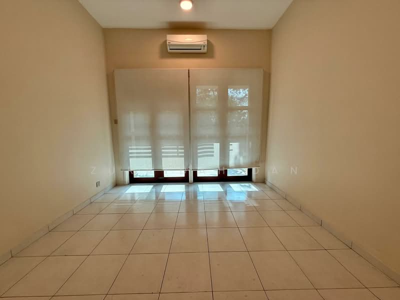 Rumah Bandar untuk Dijual di Bandar Tun Hussein Onn (Cheras) - Zuraidah Dan - Bedroom - PropertyGuru.com.my