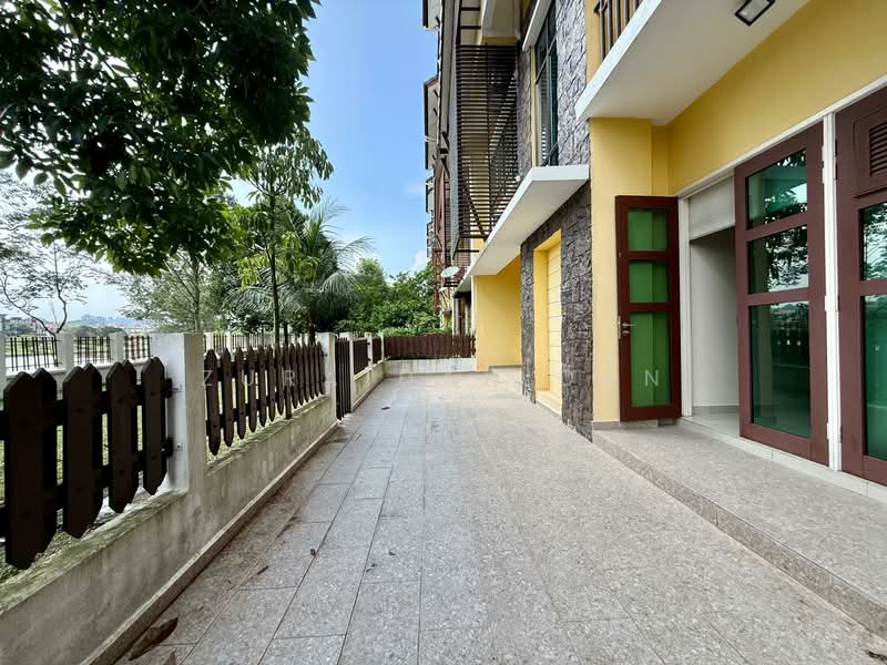 Rumah Bandar untuk Dijual di Bandar Tun Hussein Onn (Cheras) - Zuraidah Dan - Exterior - PropertyGuru.com.my