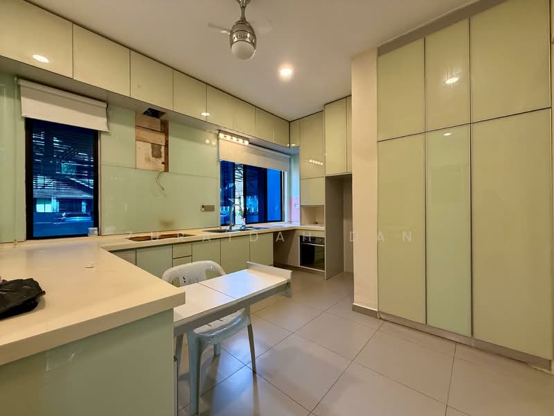 Rumah Bandar untuk Dijual di Bandar Tun Hussein Onn (Cheras) - Zuraidah Dan - Kitchen - PropertyGuru.com.my
