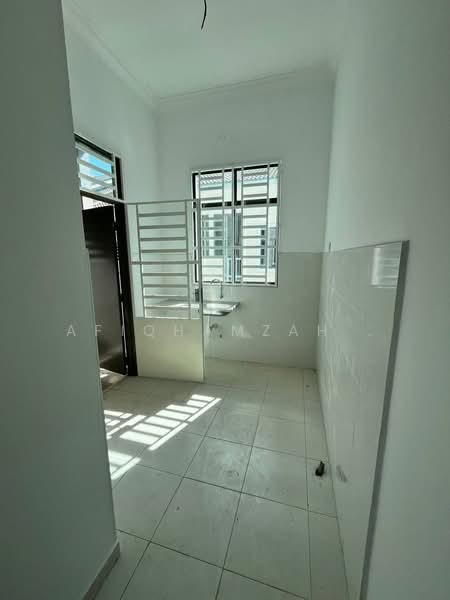 Terraced House for Sale in Kota Kuala Muda (Kedah) - AfiqHamzah . - Kitchen - PropertyGuru.com.my