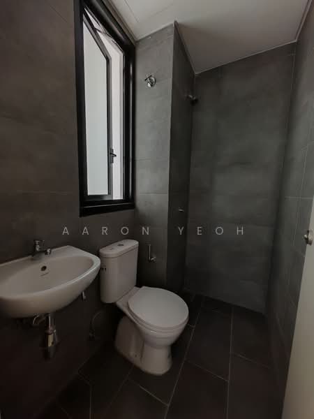Condominium for Sale at ALIX Residences - Aaron Yeoh - Bathroom - PropertyGuru.com.my