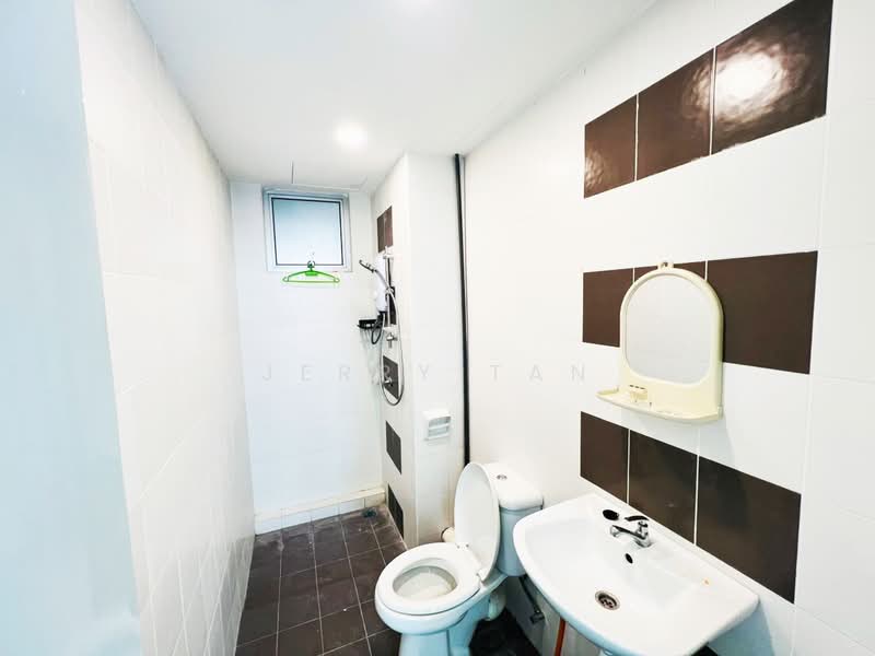 Condominium for Rent at The Golden Triangle Condominium - Jerry Tan - Bathroom - PropertyGuru.com.my