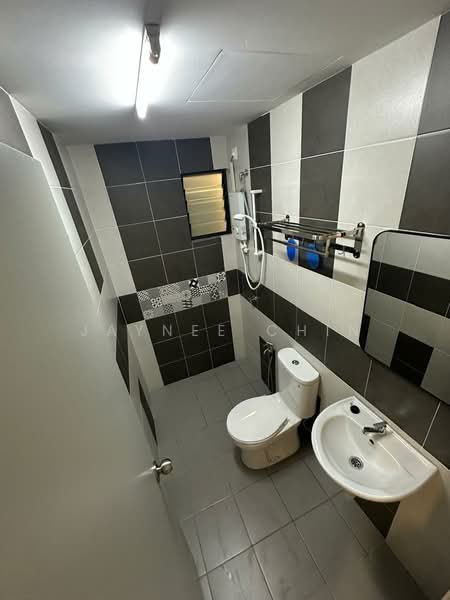 Service Residence for Rent at Residensi Emas - Jaynee Chin - Bathroom - PropertyGuru.com.my