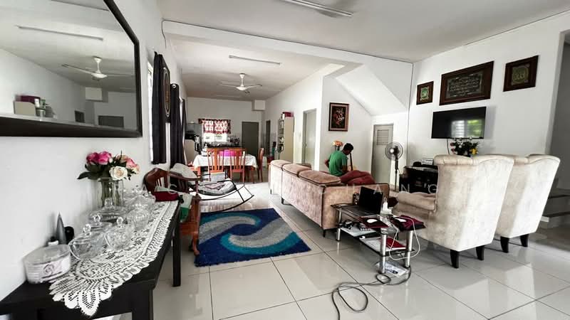 Rumah Teres 2 Tingkat untuk Dijual di Saujana Rawang (Rawang) - Racheel Chang - Living Room - PropertyGuru.com.my