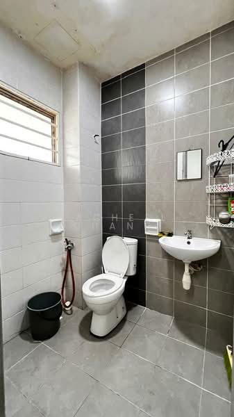 Rumah Teres 2 Tingkat untuk Dijual di Saujana Rawang (Rawang) - Racheel Chang - Bathroom - PropertyGuru.com.my