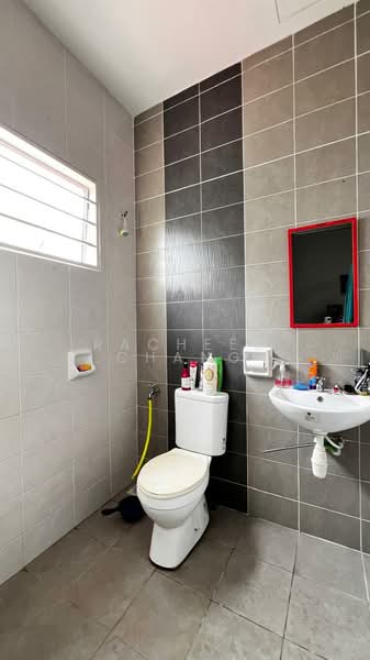 Rumah Teres 2 Tingkat untuk Dijual di Saujana Rawang (Rawang) - Racheel Chang - Bathroom - PropertyGuru.com.my