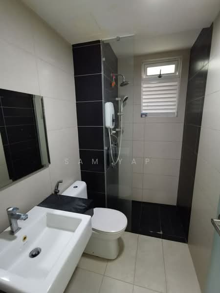 Servis Apartment untuk Disewa di Tropez Residences - Sam Yap - Bathroom - PropertyGuru.com.my