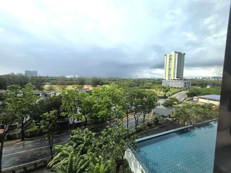 Servis Apartment untuk Dijual di Crescent Bay Suites (Teluk Bayu) - Karl Lim - Exterior - PropertyGuru.com.my