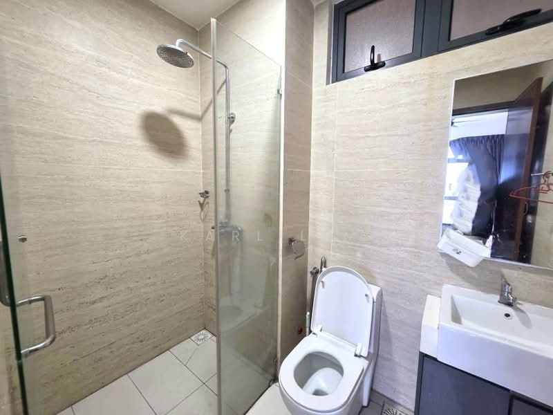 Servis Apartment untuk Dijual di Crescent Bay Suites (Teluk Bayu) - Karl Lim - Bathroom - PropertyGuru.com.my