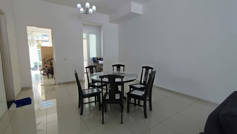 Rumah Teres 2 Tingkat untuk Disewa di Eco Majestic (Semenyih) - Ken Lee - Dining Room - PropertyGuru.com.my