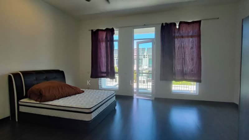 Rumah Teres 2 Tingkat untuk Disewa di Eco Majestic (Semenyih) - Ken Lee - Bedroom - PropertyGuru.com.my