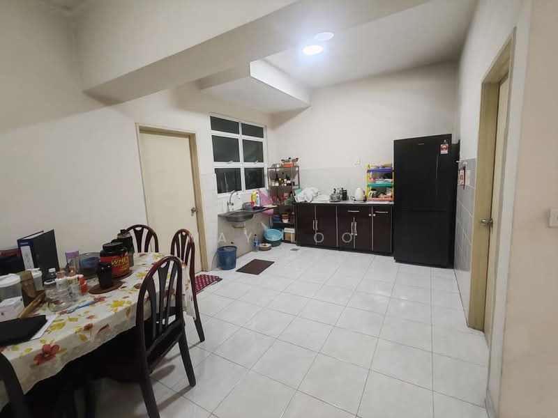 Condominium for Sale at Sterling - May Loo - Kitchen - PropertyGuru.com.my