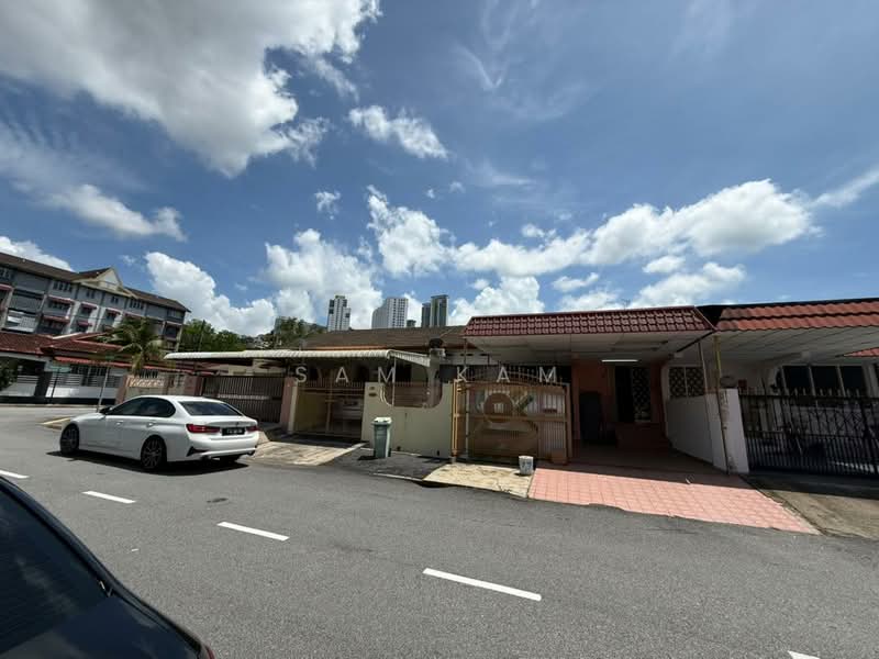 1-storey Terraced House for Sale in Fettes Park (Tanjung Tokong) - Sam Kam - Exterior - PropertyGuru.com.my