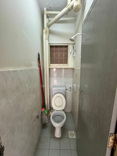 Apartment for Sale at Pangsapuri Cemara - Tommy Tan - Bathroom - PropertyGuru.com.my