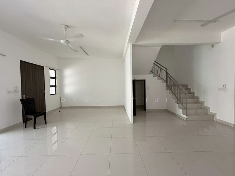 Rumah Teres 2 Tingkat untuk Dijual di Seremban (Negeri Sembilan) - Ong Jia Hui - Living Room - PropertyGuru.com.my