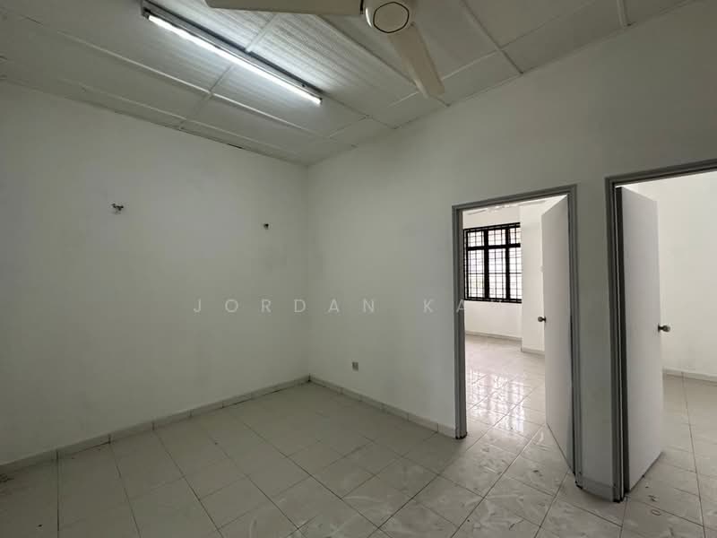 2-storey Terraced House for Sale in Taman Desa Cemerlang (Ulu Tiram) - Jordan Kau - PropertyGuru.com.my