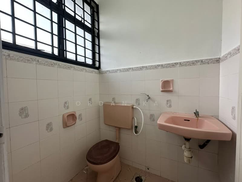2-storey Terraced House for Sale in Taman Desa Cemerlang (Ulu Tiram) - Jordan Kau - PropertyGuru.com.my