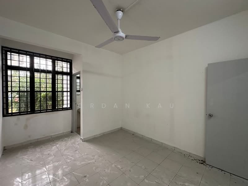 2-storey Terraced House for Sale in Taman Desa Cemerlang (Ulu Tiram) - Jordan Kau - PropertyGuru.com.my
