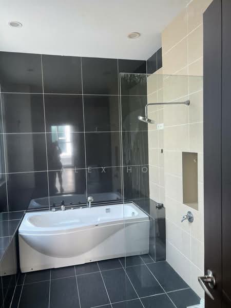 Rumah Berkembar untuk Dijual di Taman Nusa Bestari (Iskandar Puteri (Nusajaya)) - Alex How - Bathroom - PropertyGuru.com.my