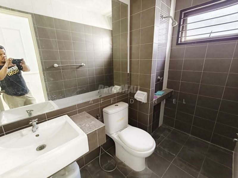 2-storey Terraced House for Sale in Klang (Selangor) - Ashraff Daniel - Bathroom - PropertyGuru.com.my