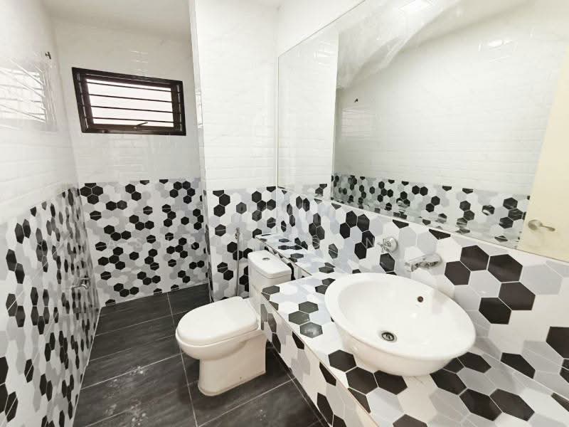 2-storey Terraced House for Sale in Klang (Selangor) - Ashraff Daniel - Bathroom - PropertyGuru.com.my
