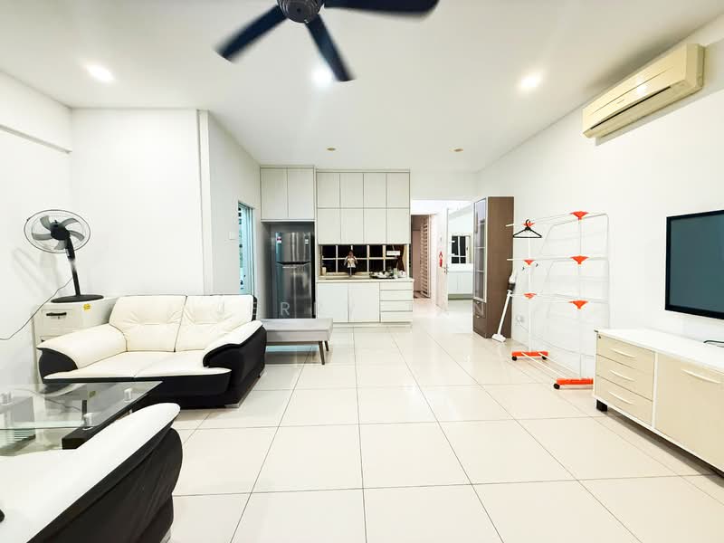 Servis Apartment untuk Disewa di Birch Regency @ Penang Times Square - Jerry Tan - Living Room - PropertyGuru.com.my