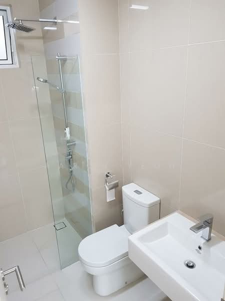 Service Residence for Sale at Southbank Residence - Aaron Yeoh - Bathroom - PropertyGuru.com.my