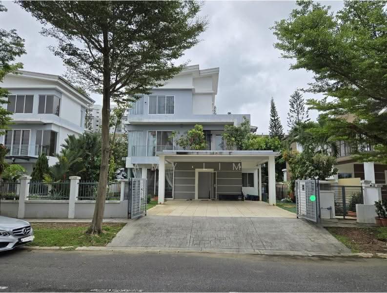 Bungalow House for Sale in D'alpinia (Puchong) - Amy Lim - Exterior - PropertyGuru.com.my