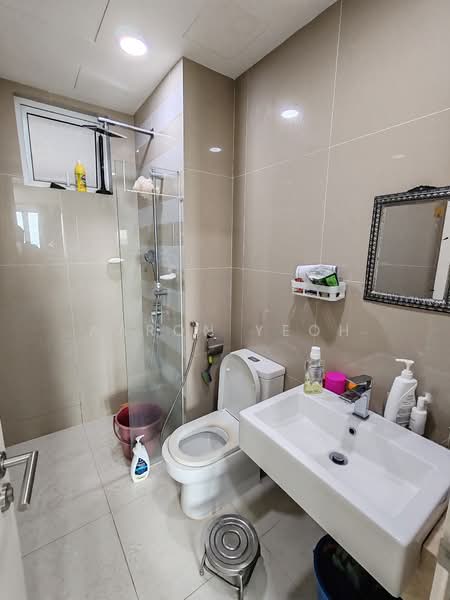 Service Residence for Sale at Southbank Residence - Aaron Yeoh - Bathroom - PropertyGuru.com.my