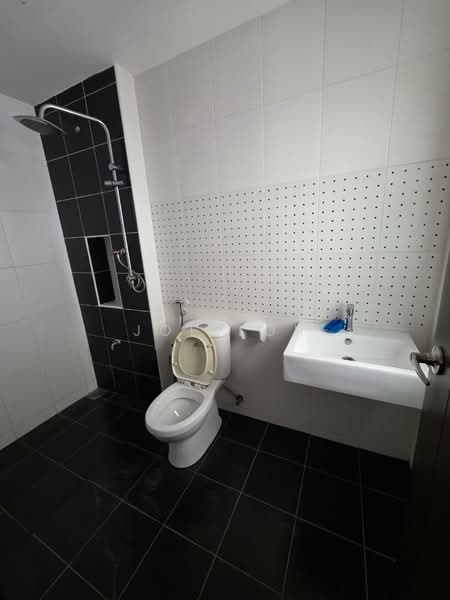 Semi-Detached House for Sale in Iskandar Puteri (Nusajaya) (Johor) - Joe Loh - Bathroom - PropertyGuru.com.my