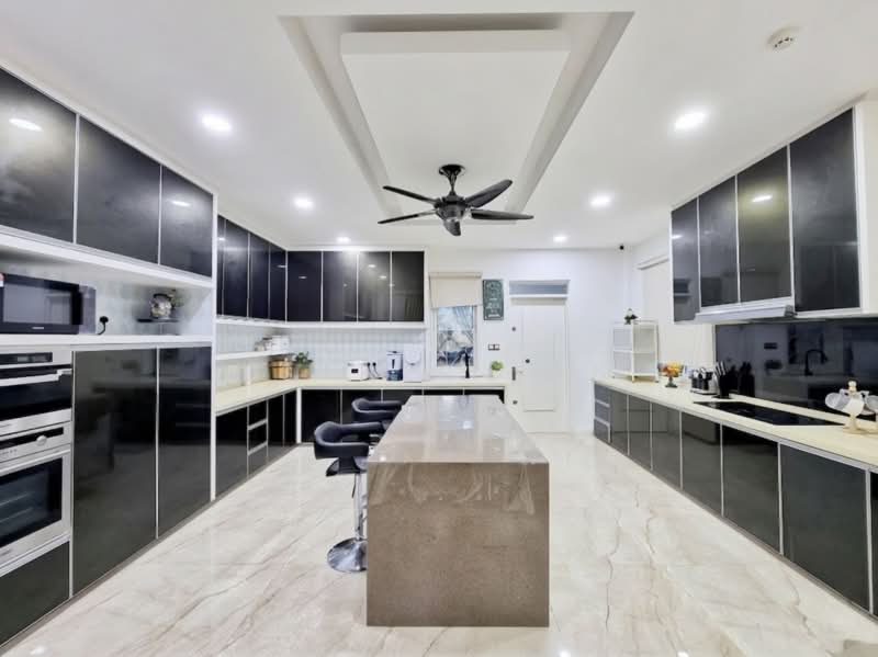 Bungalow for Rent in Ampang (Kuala Lumpur) - Esther Tan - Kitchen - PropertyGuru.com.my