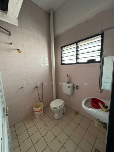 Office for Rent in Klang (Selangor) - Steven Lim - Bathroom - PropertyGuru.com.my