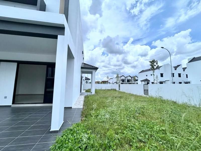 Rumah Teres 2 Tingkat untuk Dijual di Bandar Dato Onn (Tebrau) - Karl Lim - Exterior - PropertyGuru.com.my