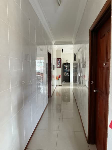 Bungalow for Sale in Petaling Jaya (Selangor) - Joanne Diong - Corridor - PropertyGuru.com.my