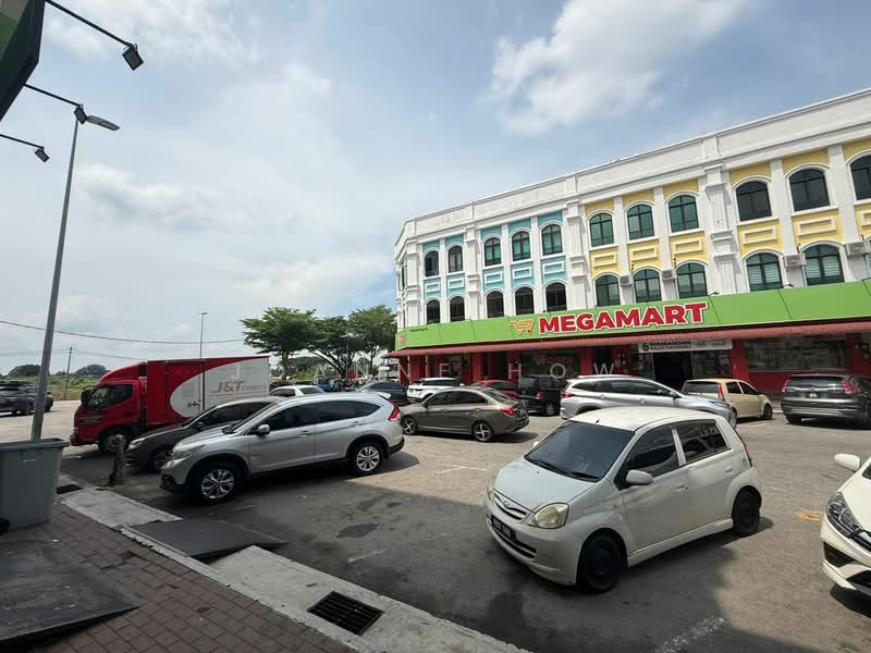 Kedai untuk Dijual di Bukit Baru (Melaka) - Joanne How - Exterior - PropertyGuru.com.my